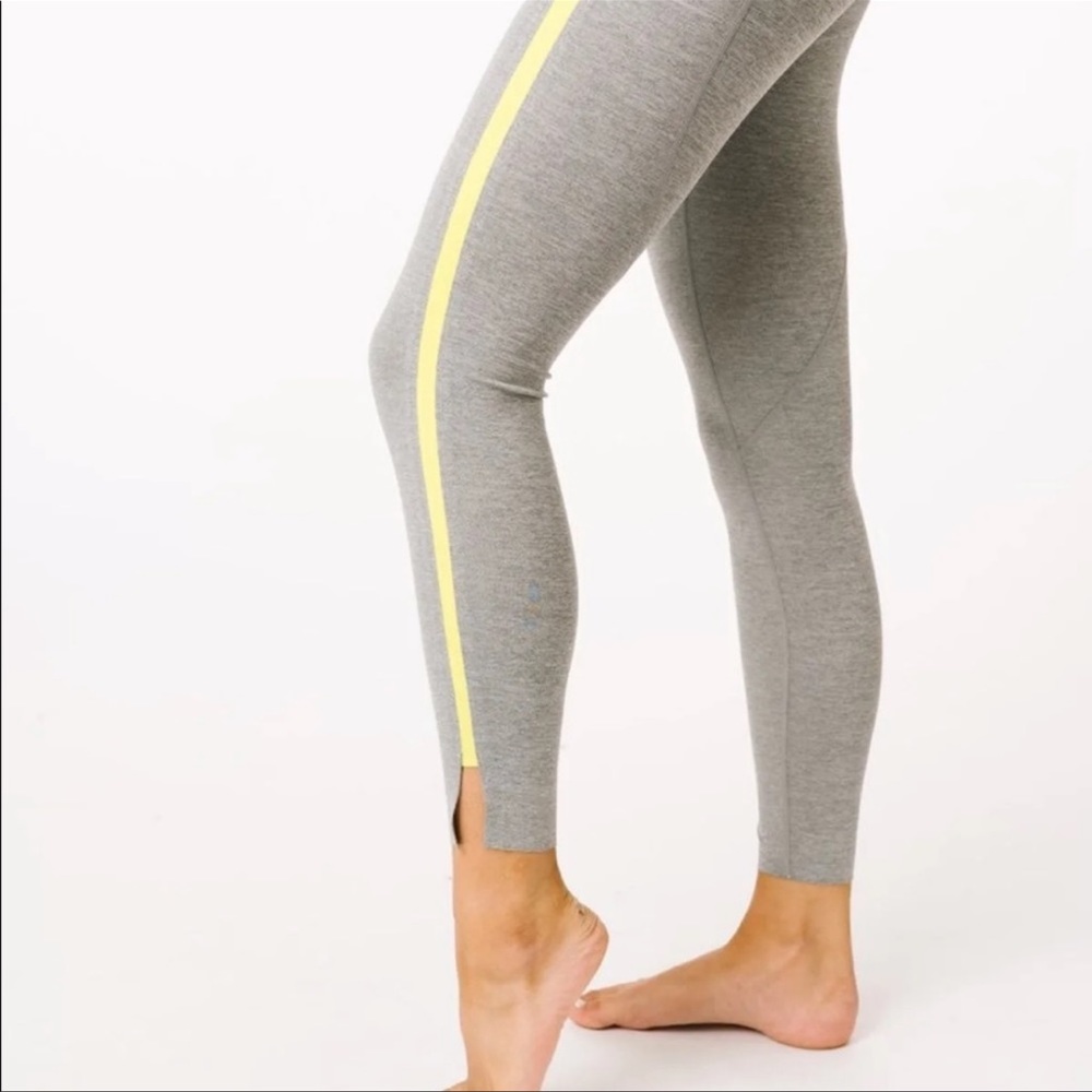 ZYIA Gray Neon Tape Light n Luxe Hi-Rise 7/8 24" Leggings Size 6-8 NWT